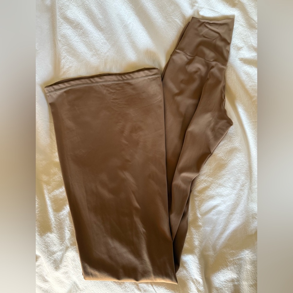 Sunzel flare leggings